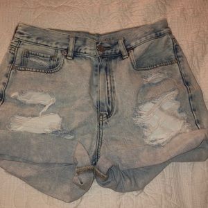 American Eagle Trendy Distressed Denim Shorts